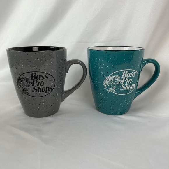 Bass Pro Shops Dining Pair Of Oversized Bass Pro Shop Coffee Mugs